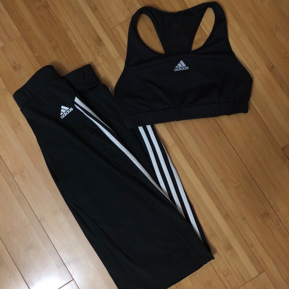 SALE! Adidas sports bra/sweats✔️ - Picture 2 of 8